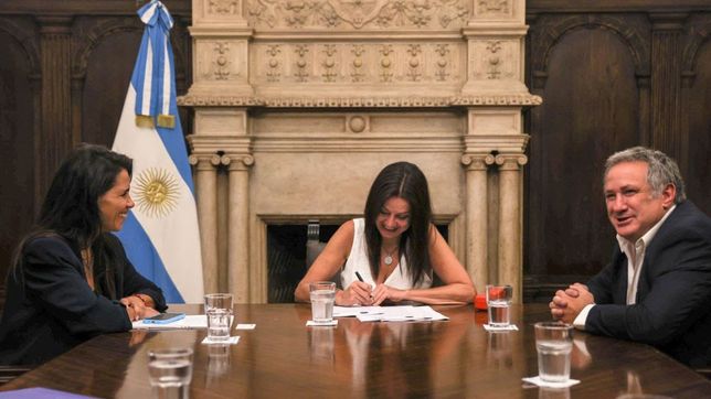  Sandra Pettovello junto a Pablo de la Torre.