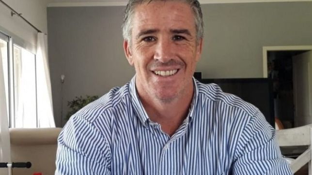 maggiotti deja el municipio de navarro y lo reemplaza facundo diz