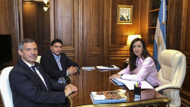 Reversión de Ganancias: El gobernador Claudio Vidal, la vicepresidenta Victoria Villarruel y el diputado Guillermo Montenegro. 