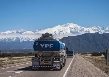 Riesgo Milei: YPF dobló la apuesta y metió un aumentazo de 30%