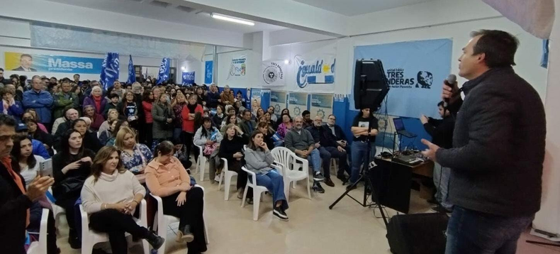 Martín Soria en Viedma. El ministro de Justicia deja todo para llegar al Congreso.