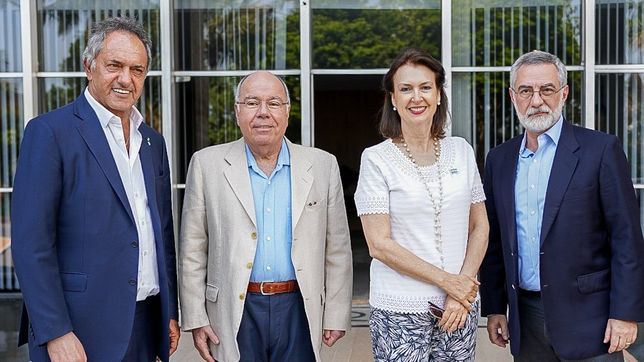 Massa, Scioli y Wado, los candidatos de un peronismo en retirada
