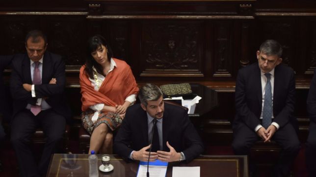 la primera batalla entre el gobierno y los gobernadores fue en el senado