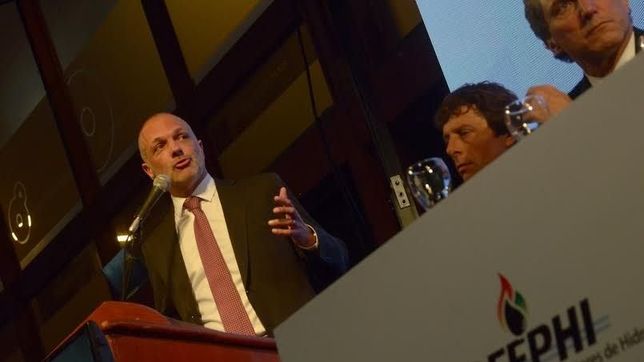 ante el avance de das neves, vuelve el dialogo entre rivales del fpv