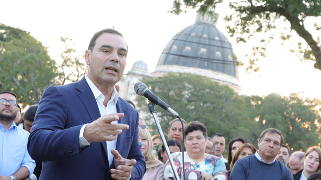Por ahora, la campaña en Corrientes, es la principal preocupación de Gustavo Valdés.
