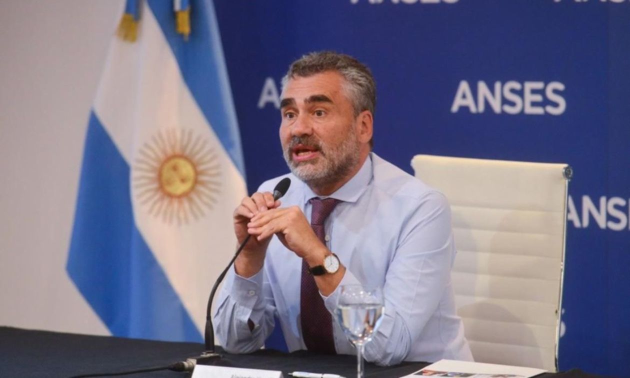 Alejandro Vanoli Alejandro Vanoli