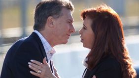 CFK vs. Macri, un clásico de conveniencia mutua en formato digital