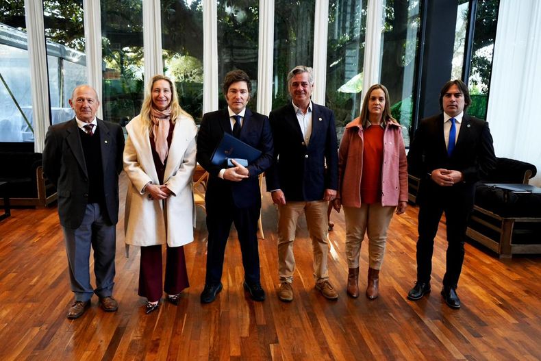 El presidente Javier Milei y Karina Milei se reunieron con los integrantes de la Mesa de Enlace 