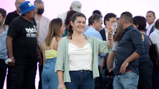 toca con todos: mariel fernandez, la intendenta del evita que salta la interna
