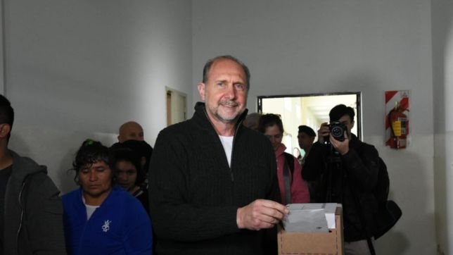 perotti no asumio y el peronismo ya sondea una reforma para habilitar la reeleccion