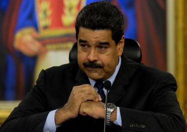 Maduro advierte a la oposición que puede incurrir en traición a la patria