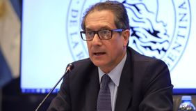 Pesce defendió el ajuste al cepo y aseguró que el blue es un mercado delictivo