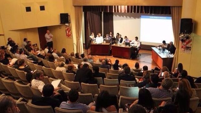 vivo tarifazo de luz: se desarrolla una nueva audiencia publica con multiples quejas