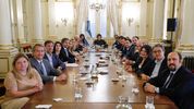 Javier Milei le reiteró a su tropa en Diputados que la ley ómnibus no se negocia