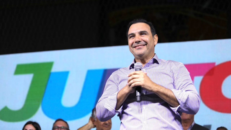 Gustavo Valdés ya trabaja pensando en el nombre de su sucesor. 