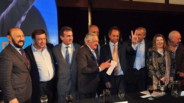 la primera jugada de scioli para posicionarse como referente del pj