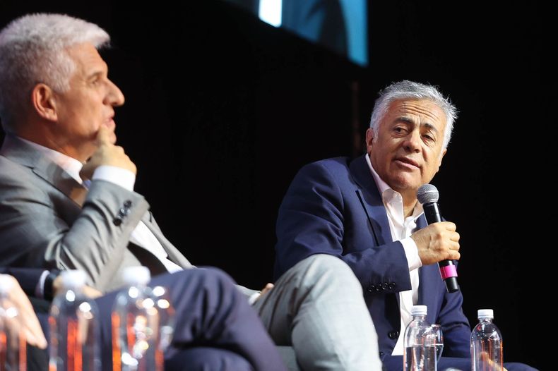 Alfredo Cornejo y Claudio Poggi en el cierre de la Semana de Integración Federal.