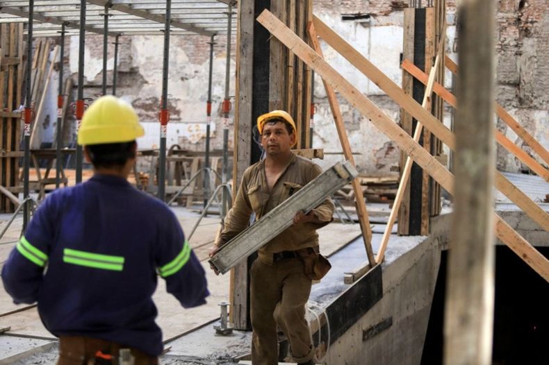 Obreros construcción