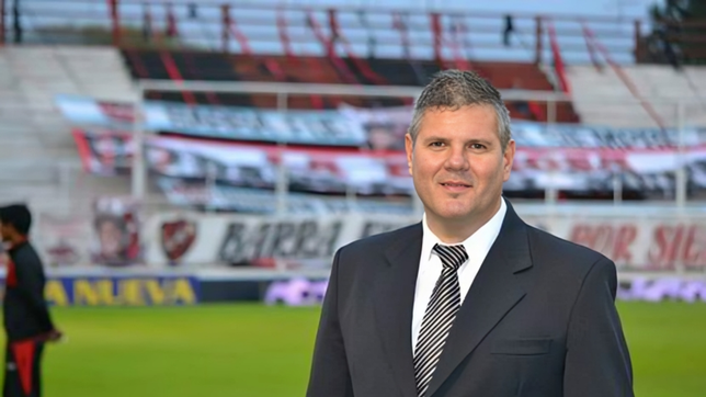 El periodista deportivoi Adrián Brodsky es la carta de Marcelo Lewandowski en la ciudad de Santa Fe.