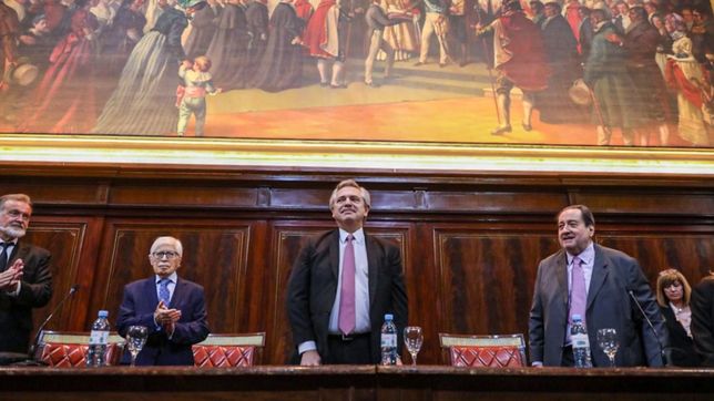 el presidente critico a jueces, periodistas y la corte y pidio por boudou