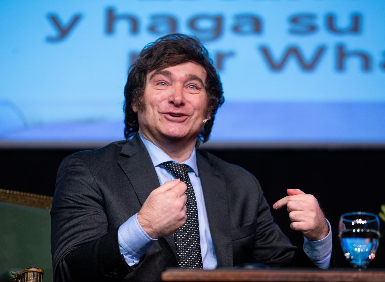 El presidente Javier Milei sigue sin resolver qué hará con los registros automotor.
