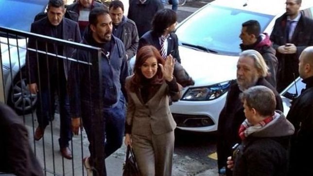 cfk ira este lunes a comodoro py y pidio que no haya movilizacion