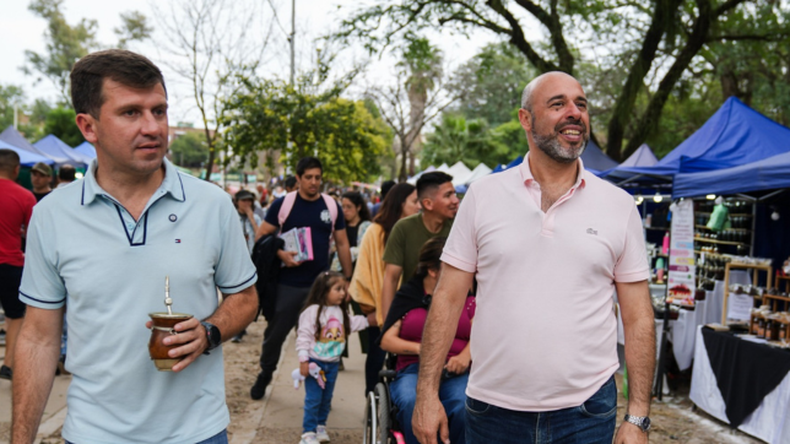 Tincho Ascúa de recorrida con Germán Braillard, el candidato de Limpiar Corrientes en la capital provincial. 