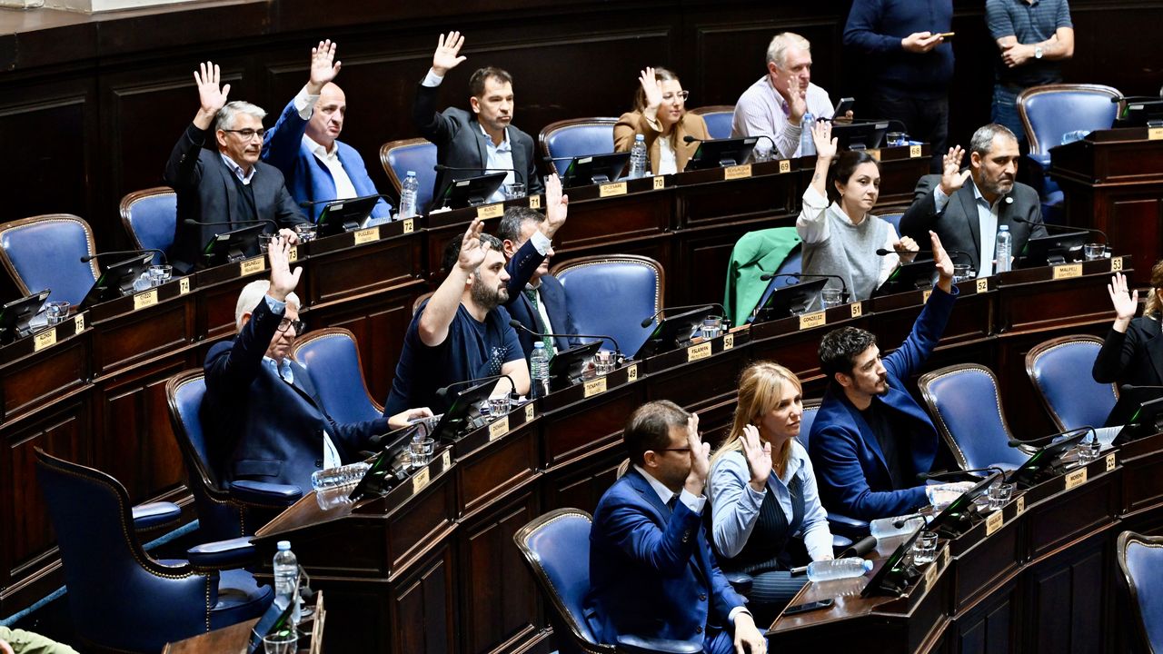 Kirchner y Massa, a Kicillof: la Legislatura es nuestra