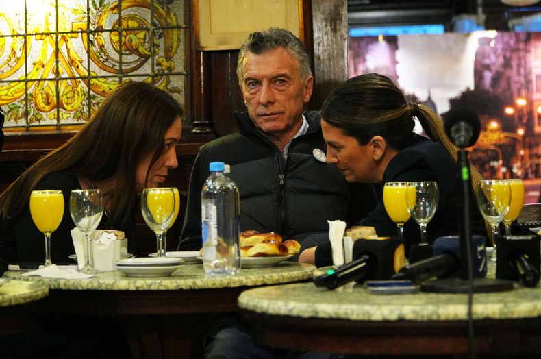 María Eugenia Vidal, Mauricio Macri y Silvia Lospennato.