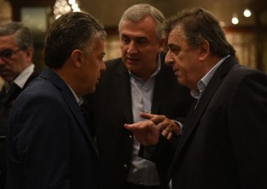 Morales-Negri vs. Nosiglia-Cornejo: el juego de tronos de una UCR sin jefes