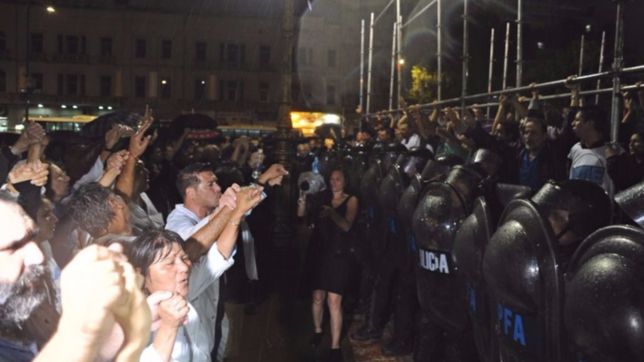 represion a docentes: marcado repudio de intendentes de la oposicion