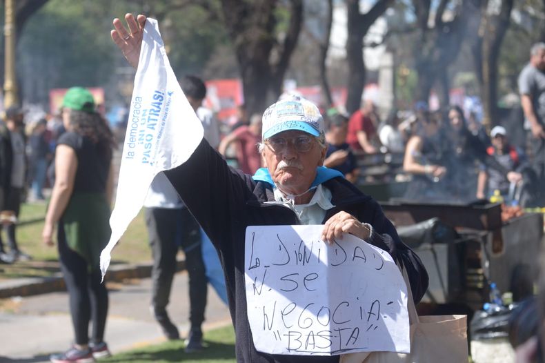 La otra mitad de la Argentina de Javier Milei. La otra mitad de la Argentina de Javier Milei.