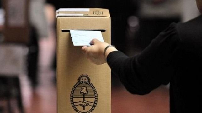 el pais empieza a elegir quien sera el nuevo presidente