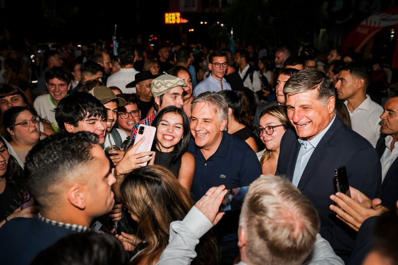 Martín Llaryora, gobernador de Córdoba, en la apertura del Festival de Cosquín