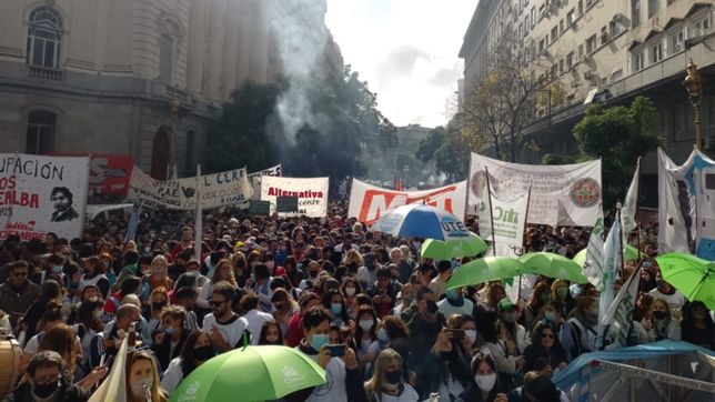 a pesar del rechazo sindical, larreta consiguio modificar el estatuto docente