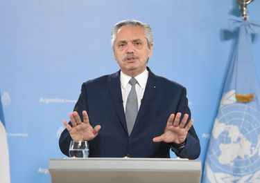 Fernández: El FMI intenta imponernos un programa y no estamos de acuerdo