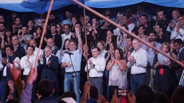 con distintos actos, los intendentes rinden homenaje a nestor kirchner