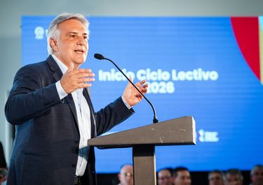 Martín Llaryora en el arranque del ciclo lectivo 2026 en Córdoba