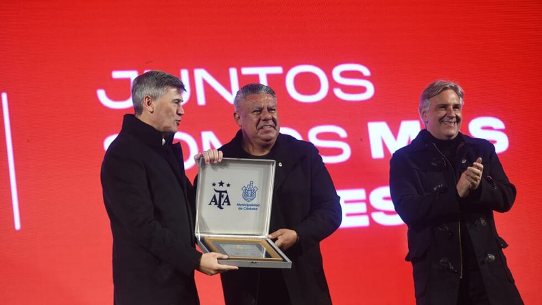 Daniel Passerini, Chiqui Tapia y Martín Llaryora.