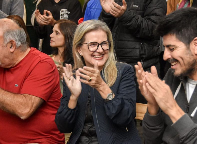 Franco Miranda encabeza la lista de concejales con que Adriana Nazario disputará la elección de Río Cuarto.