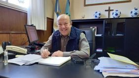Mar Chiquita: Paredi sobrevive a la ola amarilla y morada que inundó la Quinta