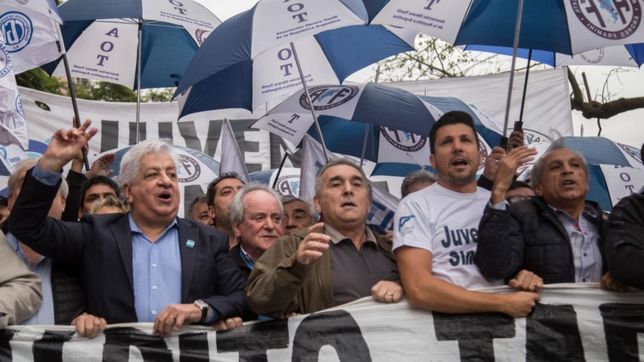 la cgt aclara que la marcha no es contra el gobierno, pero exige medidas la cgt aclara que la marcha no es contra el gobierno, pero exige medidas