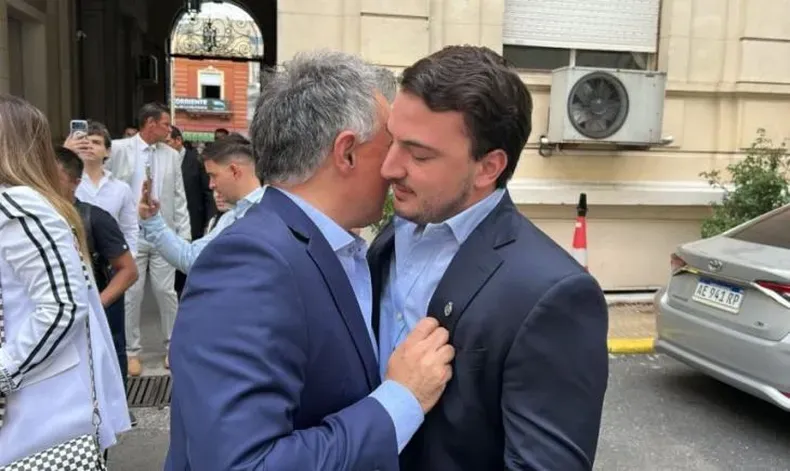 Sebastián Pareja y Agustín Romo, el presidente del bloque en Diputados línea Fuerzas del Cielo.