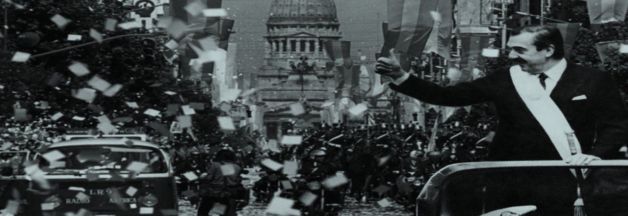 foto-10-de-diciembre-Retorno-a-la-Democracia.-Asume-Raul-Alfonsin.png
