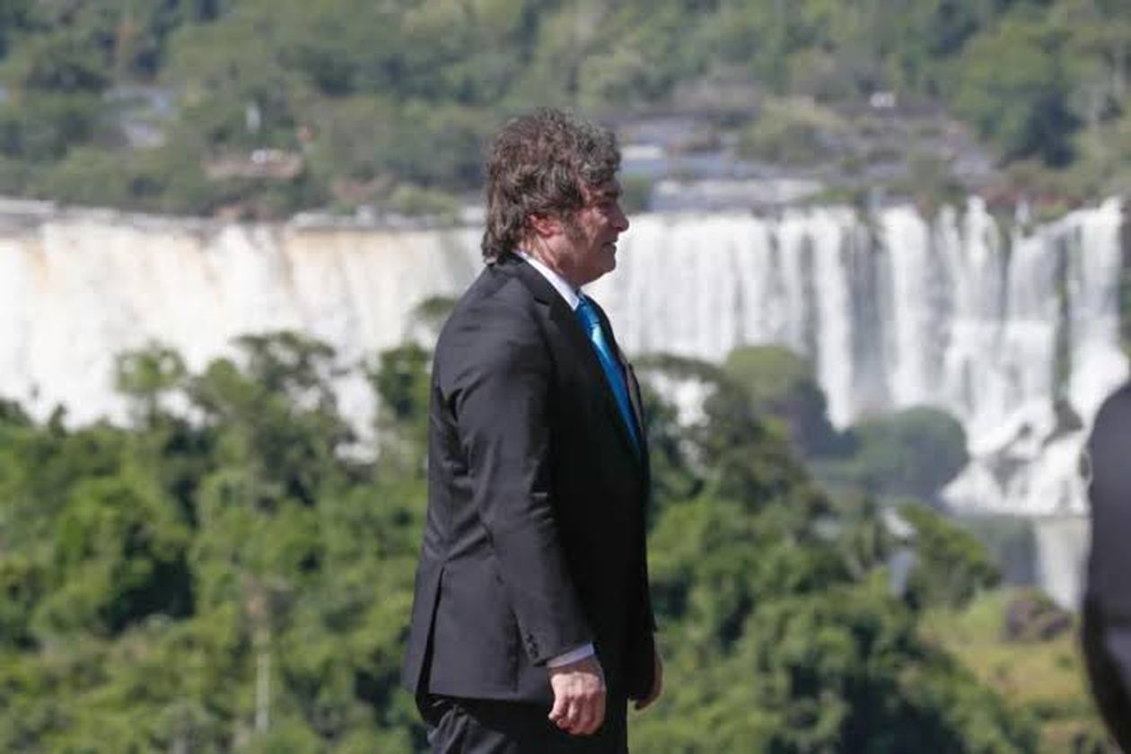 Javier Milei en las Cataratas del Iguazú, en Misiones.