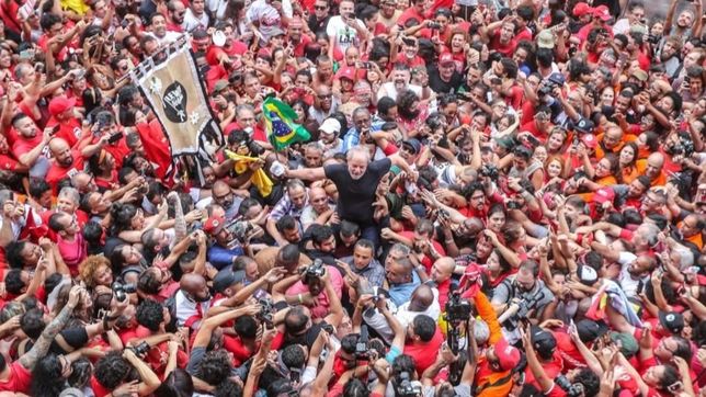 cfk, en el espejo de la region: por que lula pudo volver