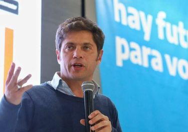 Arenga y pedido de Kicillof a intendentes: “Estoy orgulloso, sigan trabajando”