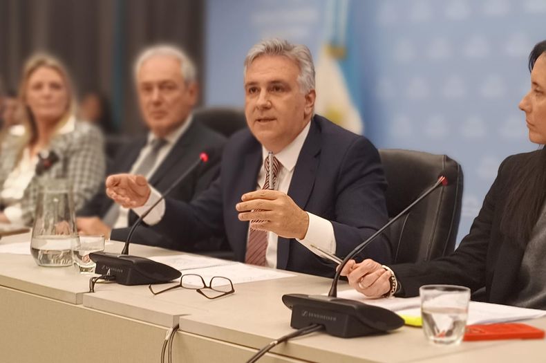 El gobernador de Córdoba, Martín Llaryora, pidió por la aprobación de la nueva ley de biocombustibles en la comisión de Agricultura de Diputados.