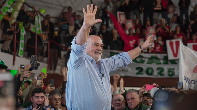 Ricardo Colombi quiere volver a gobernar Corrientes. 