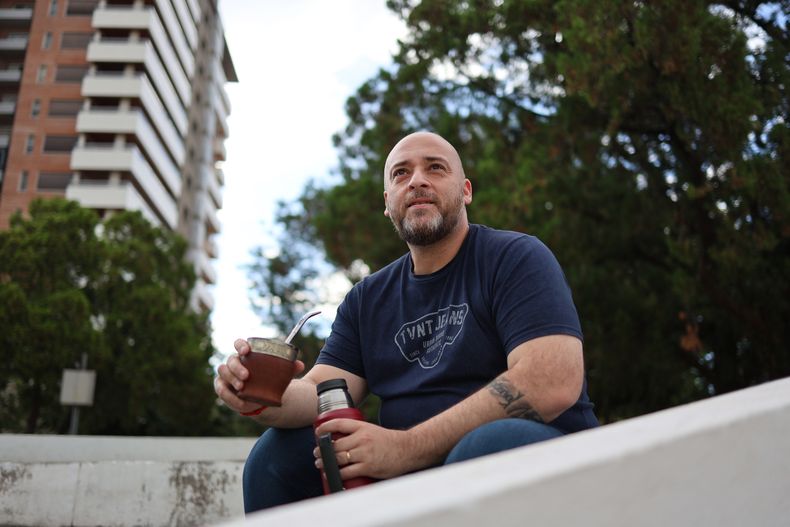 Basile apoya la posibilidad de que el gobernador Maximiliano Pullaro vaya por la reelección. Crédito: Pablo Aguirre.